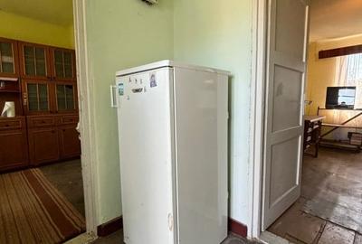 Casa 2 camere, 43 mp, curte 300 mp, pozitie centrala, in Moravita - COMISION 0% - 10