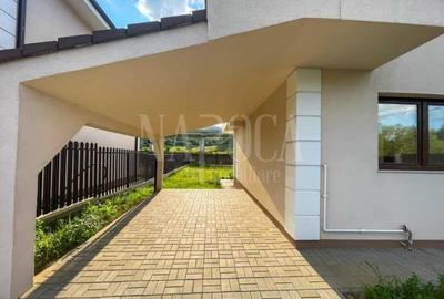 Casa 4 camere de vanzare in Luna de Sus