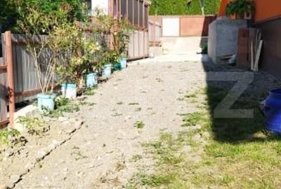 Casa  3 camere SI GRADINA 550mp in vatra satului TARLUNGENI - 8