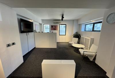 Birou, de 95 mp, în Unirii - 2