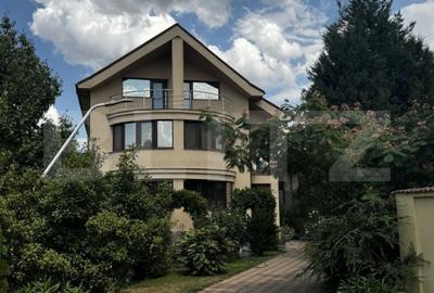 Casa S+P+2, teren 1200 mp, zona Lapus - 1