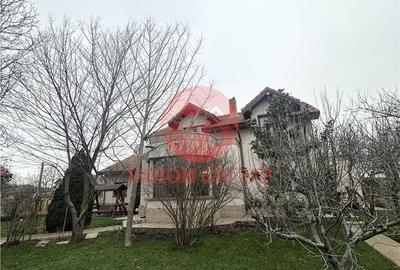 Casă cu 6 camere cu Teren 1000 Mp în Central - 7