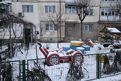 Apartament cu 2 camere decomandat în Rovinari - 1