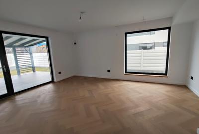 Casă individuală cu 5 camere cu Canalizare în Nord-Vest - 12