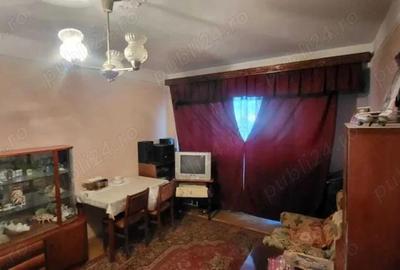 Apartament cu 3 camere decomandat în Micro 18