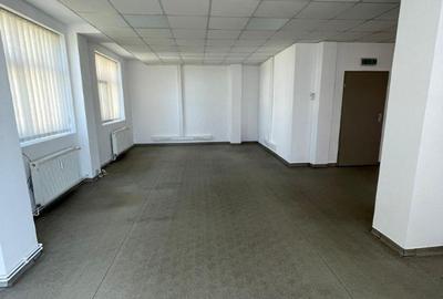 Spațiu comercial, de 60 mp, în Intim - 3