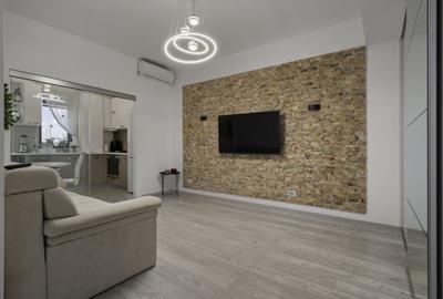 Apartament cu 2 camere decomandat în Tunari