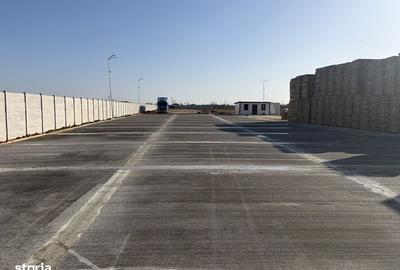 Teren de 6000 mp, în Titan