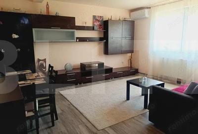 Apartament cu 3 camere decomandat în Giarmata
