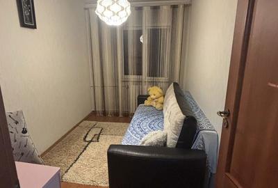 Apartament cu 3 camere decomandat în 9 Mai - 8