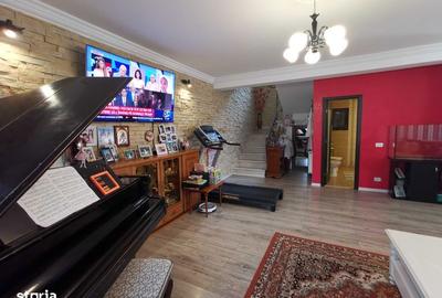 Casă cu 4 camere cu Teren 200 Mp în Piața Centrală - 4