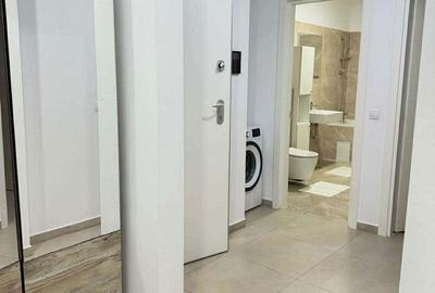 Apartament cu 2 camere decomandat în Tractorul - 1