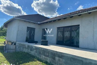 Casă cu 4 camere cu Teren 810 Mp în Roșia