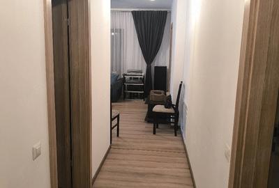 Apartament cu 2 camere decomandat în 1 Mai - 9