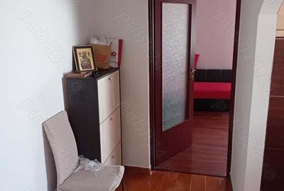 Inchiriez apartament doua camere confort 1A - 3