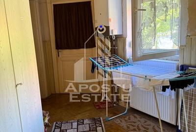 Casă individuală cu 7 camere cu Canalizare în Central - 18