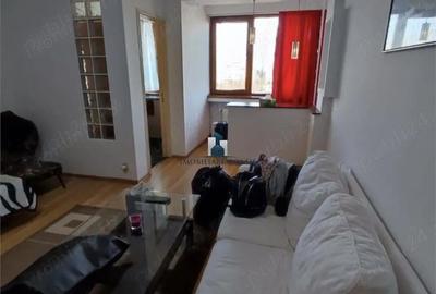 Garsonieră semidecomandată în Apărătorii Patriei