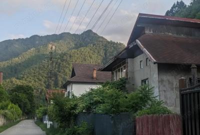 Casa de vanzare zona centrala langa magazinul Penny Brezoi - 6