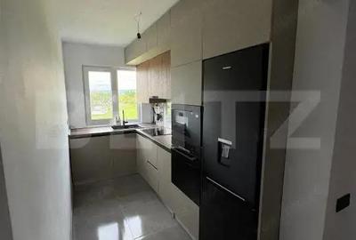 Apartament cu 3 camere, 61,82 mp utili, etaj 4, recent renovat+garaj