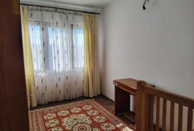 Casă cu 4 camere în Central - 3