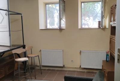 Proprietar, inchiriez apartament 2 camere la demisol inalt, la 5 minute de universita?i - 3