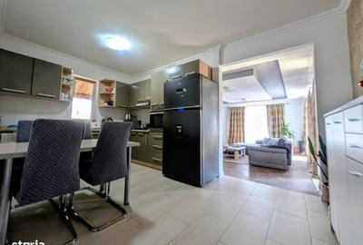 Casă cu 4 camere cu Garaj în Central - 5
