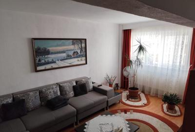 Apartament 3 camere, Valea Aurie - 1