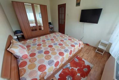 Apartament cu 3 camere semidecomandat în Central - 3