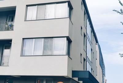 Apartament cu 4 camere decomandat în Străulești