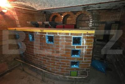 Apartament cu 6 camere decomandat în Central - 1