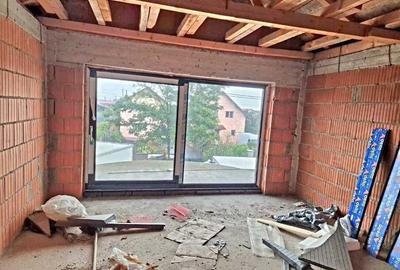 Casă cu 4 camere în Dumbrava - 2