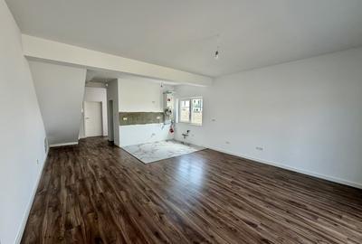 Duplex cu 5 camere cu Canalizare în Moșnița Nouă