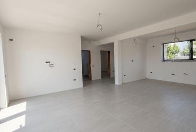 Casă cu 4 camere cu Teren 650 Mp în Central