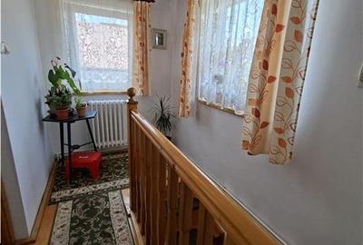 Apartament cu 3 camere decomandat, mobilat în Central - 16