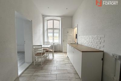 Apartament cu 1 camera nemobilat, de inchiriat, zona Piata Unirii - 1