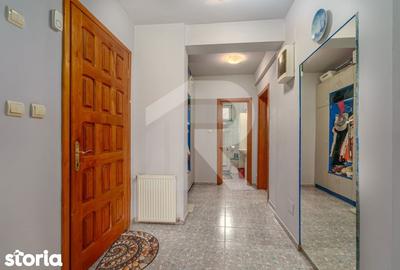 Casă cu 9 camere cu Canalizare în Bucureștii Noi - 4