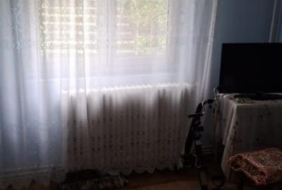 Apartament cu 2 camere decomandat în Târgu Cucu - 2