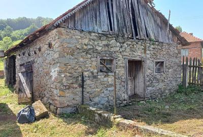 Teren de 93 mp, în Densuș - 2