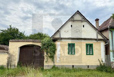 Casă unică de vânzare în Viscri la doar 250 m de casa regelui Charles - 3