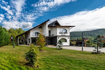 Vila turistica cu 8 camere + casute A-frame, teren 5575 mp Calimanesti, VL - 1