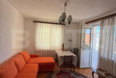 Apartament 3 camere, 69 mp, zona Micro 8 - 1