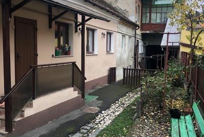 Casă cu 4 camere în Central - 6