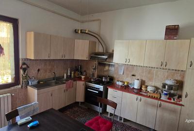 Casa cu etaj in Catamarasti Deal - 7