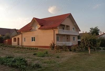 Casă cu 3 camere în Central - 5