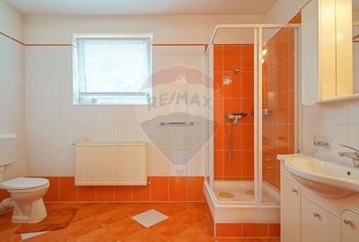 Casă individuală cu 10 camere cu Teren 1300 Mp în Hălchiu - 31