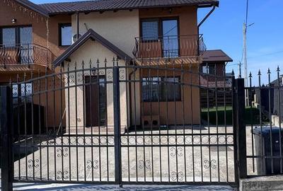 Casă cu 3 camere cu Teren 200 Mp în Miroslava - 1