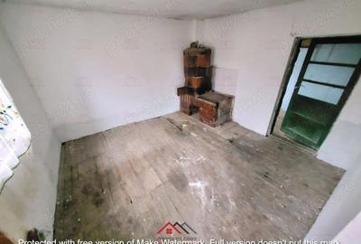 Casă cu 3 camere în Filipeștii de Târg - 11