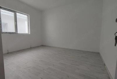 Casă cu Teren 210 Mp în Central - 7