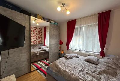 Apartament cu 3 camere semidecomandat în Florești - 2