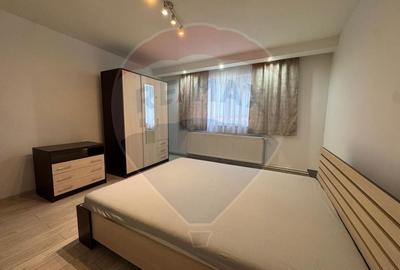 Casă cu 8 camere cu Teren 300 Mp în Central - 15